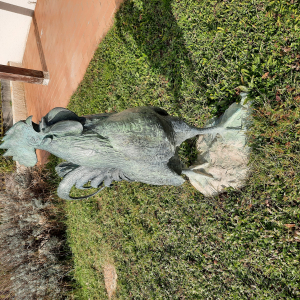 Coq en bronze des tiné au monument aux morts