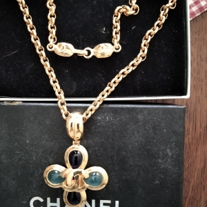 Collier chanel