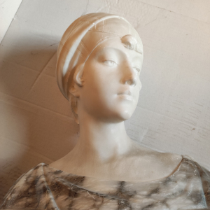 buste marbre signé pugi la femme au turban