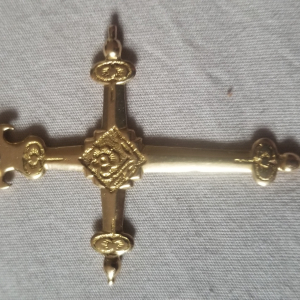 Médaillon croix