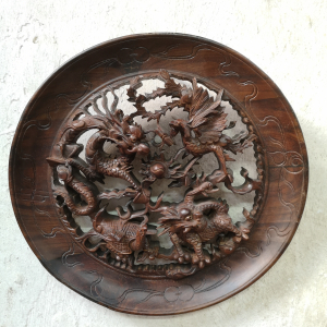 Assiette plat sculpté de dragon, tortue