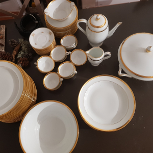 Vaisselles porcelaine de limoges blanche doré à l'or