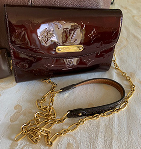 Pochette cuir verni Louis vuiton