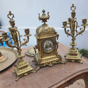 Garniture de  cheminée