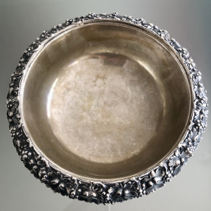 Coupe avec décor en argent massif 800