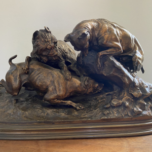 Pierre-Jules MÈNE (1810-1879) Trois chiens à l’affut Épreuve en bronze à patine médaille