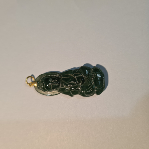 Pendentif jade et or