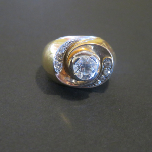 bague or et diamants