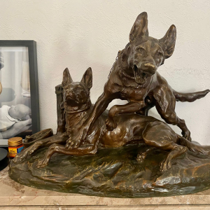 Bronze chien Varnier