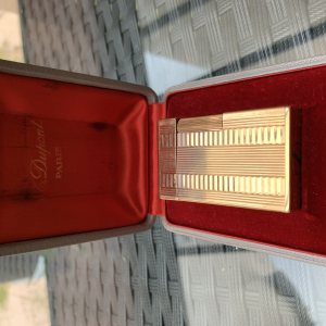 Briquet St Dupont or 28 cts n B322