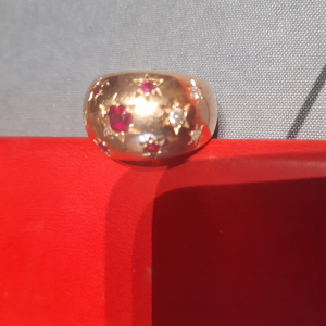 chevalière bague or diamant rubis