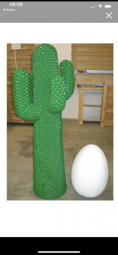 
															Cactus Gufram
														