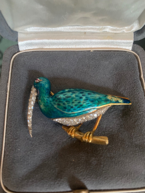 
															broche oiseau boucheron
														