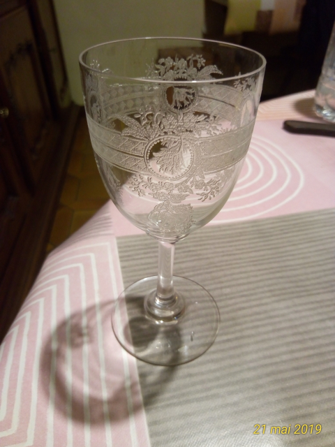 
															Ancien verre cristal
														