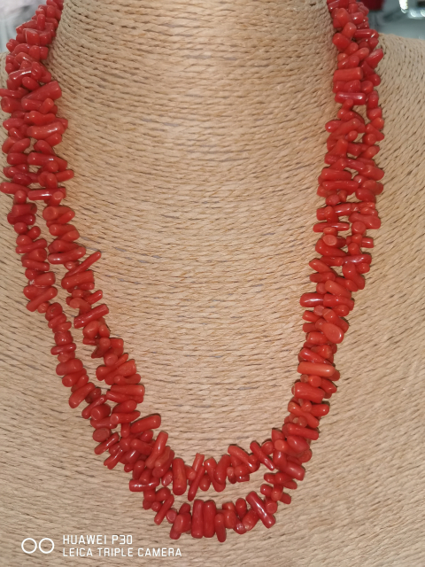 
															Collier corail
														