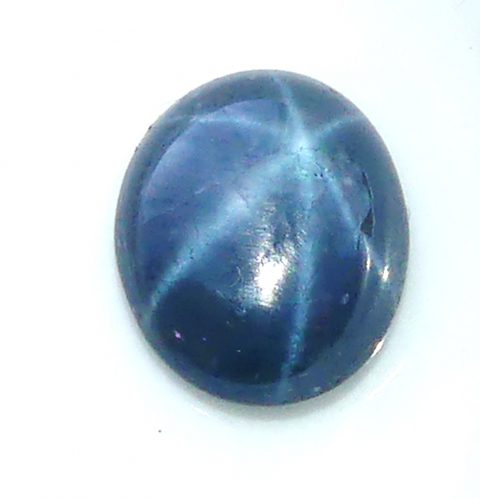 
															Saphir étoilé bleu de 5.62 carat.
														