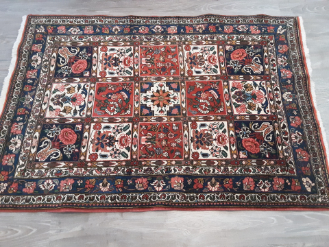 
															Tapis d'orient
														