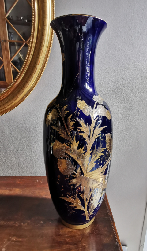 
															vase porcelaine bleu
														