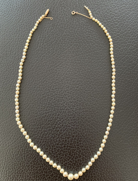 
															Collier perle
														