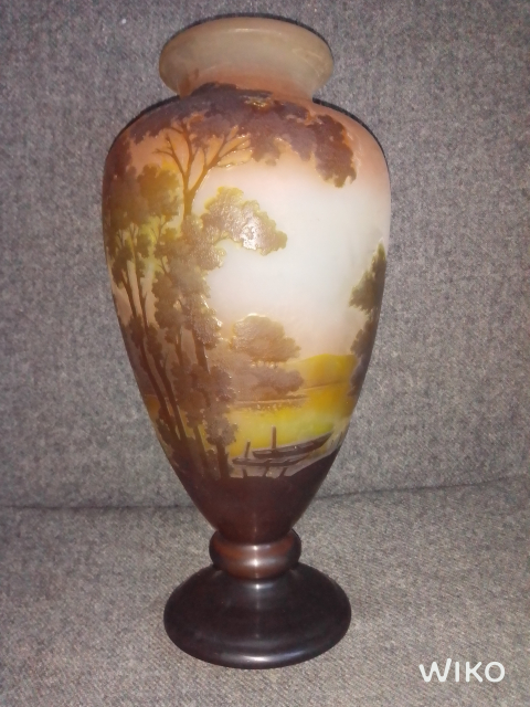 
															Vase galle
														