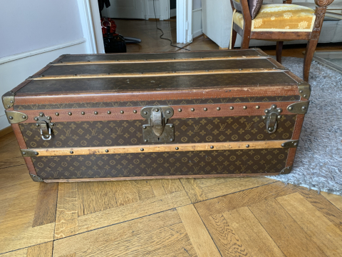 
															Malle Louis Vuitton Cabine en toile monogram
														