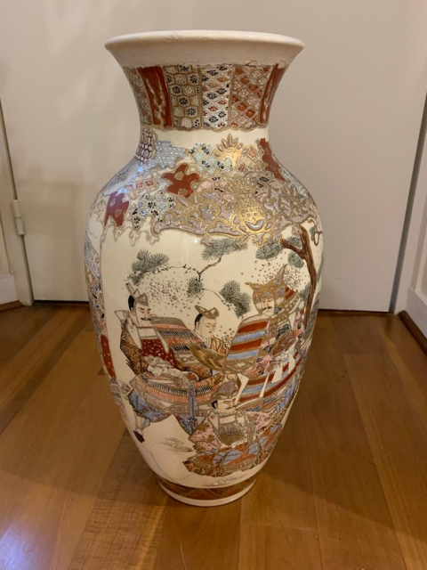 
															Vase japonais
														