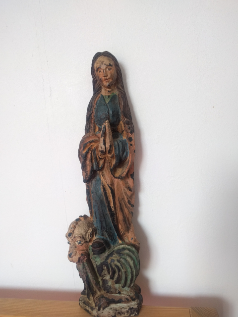 
															Sainte Marguerite d'Antioche sculpture sur bois
														