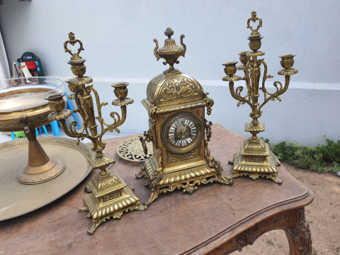 
															Garniture de  cheminée
														