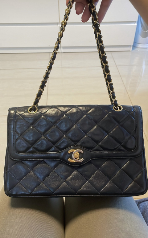 
															Sac vintage Chanel Noir
														