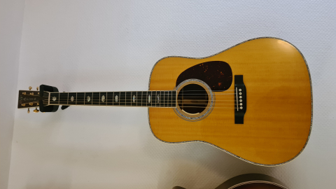 
															martin d41 n serie 2199964 de 2018
														