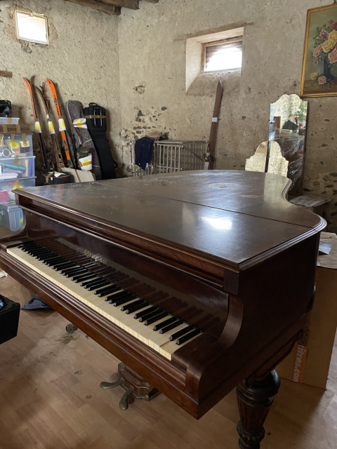 
															Piano Gaveau modèle 2 38317
														