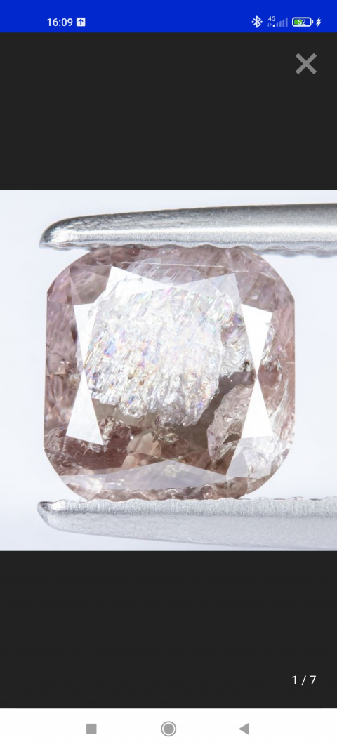 
															Diamant naturel 1.07ct
														
