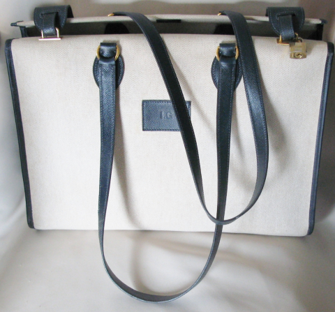 
															sac vintage HERMES
														