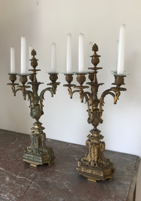 
															Paire de candelabres en bronze
														
