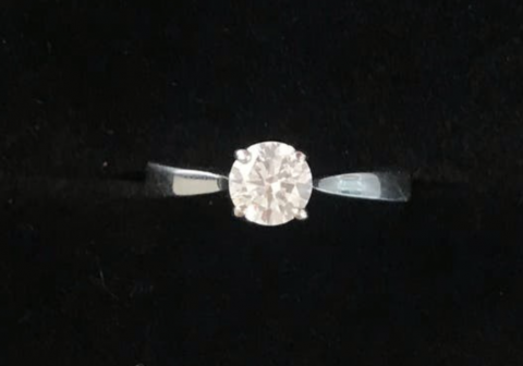 
															Bague solitaire diamant platine
														