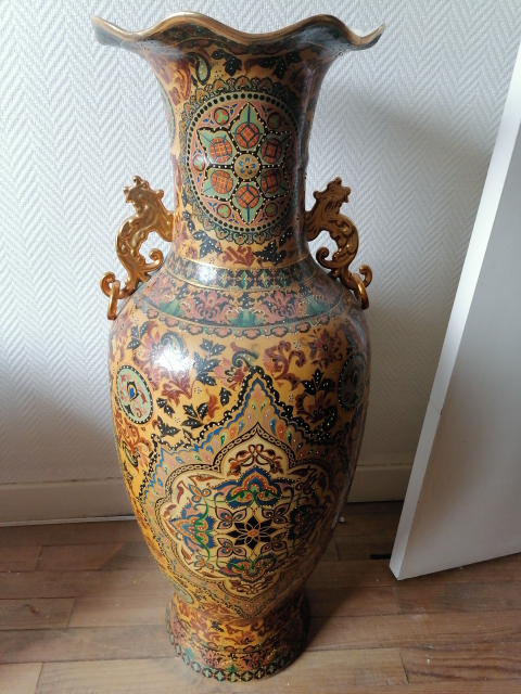 
															Grand vase
														
