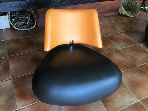 
															Fauteuils Design années 90
														