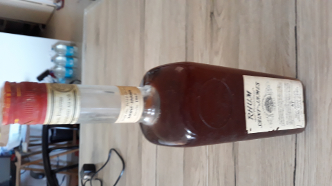 
															Rhum vieux SAINT JAMES 1962
														