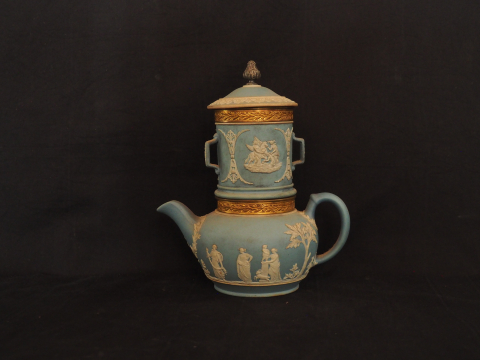 
															cafetière Wedgwood
														