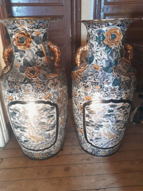 
															2 beaux vases Chinois
														