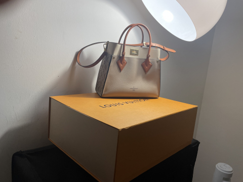 
															Authentique sac Louis Vuitton
														