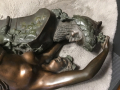 
															Bronze ( offrande à Bacchus) de Carrier Belleuse
														
