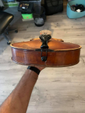 
															Violon Carlo Carletti datant de 1915
														