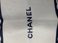 
															Carré de soie Chanel
														