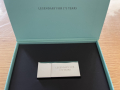 
															Clé USB Tiffany and Co
														