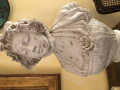 
															Buste de femme d'après le tableau "L'accordée de village" de Greuze.  Faïence? XIXè
														
