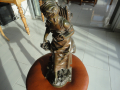 
															Statuette bronze
														