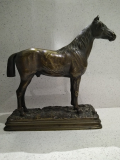 
															cheval bronze
														