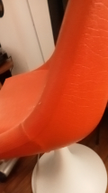 
															Chaise tulipe orange
														