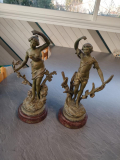 
															Statues
														